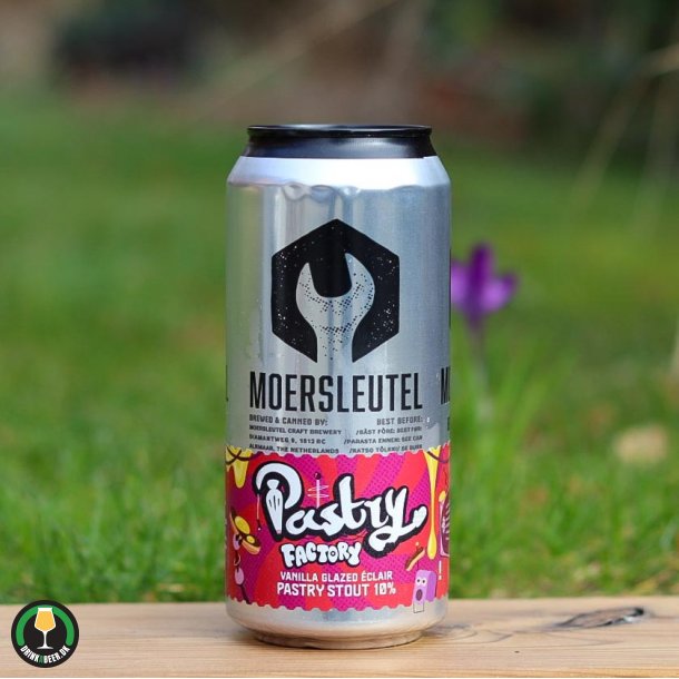 Pastry Factory: Vanilla Glazed �clair - Moersleutel